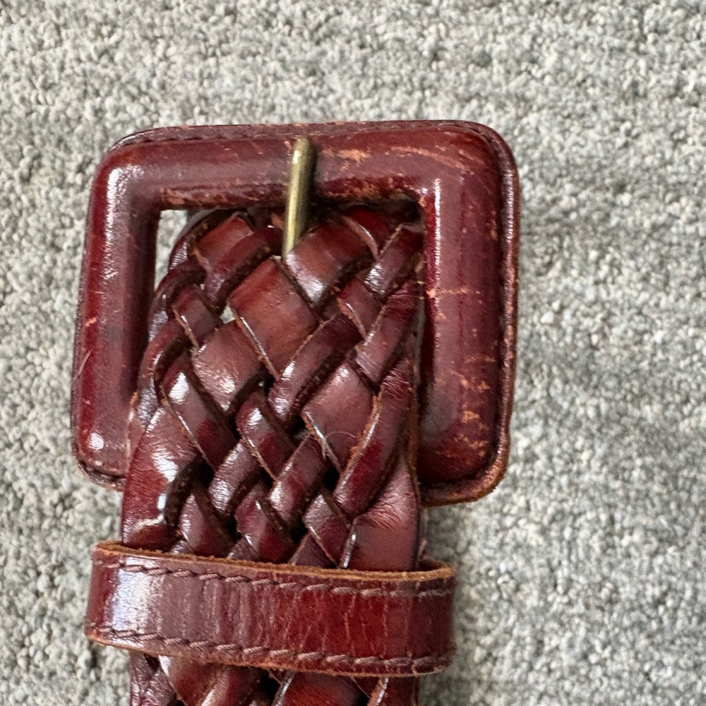 Ann Taylor. Braided Leather Belt - Brown. Size Medium